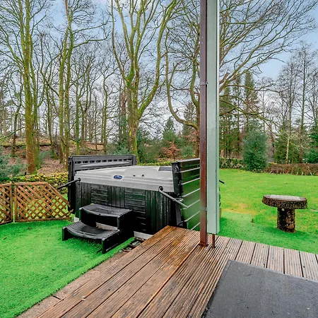 Cherry - Woodland Holiday home